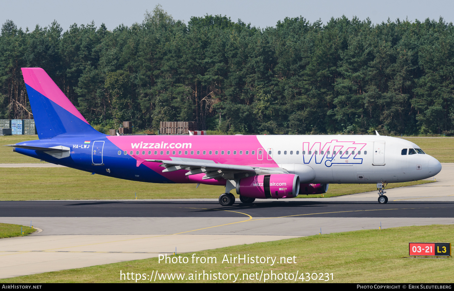 Aircraft Photo of HA-LWJ | Airbus A320-232 | Wizz Air | AirHistory.net #430231