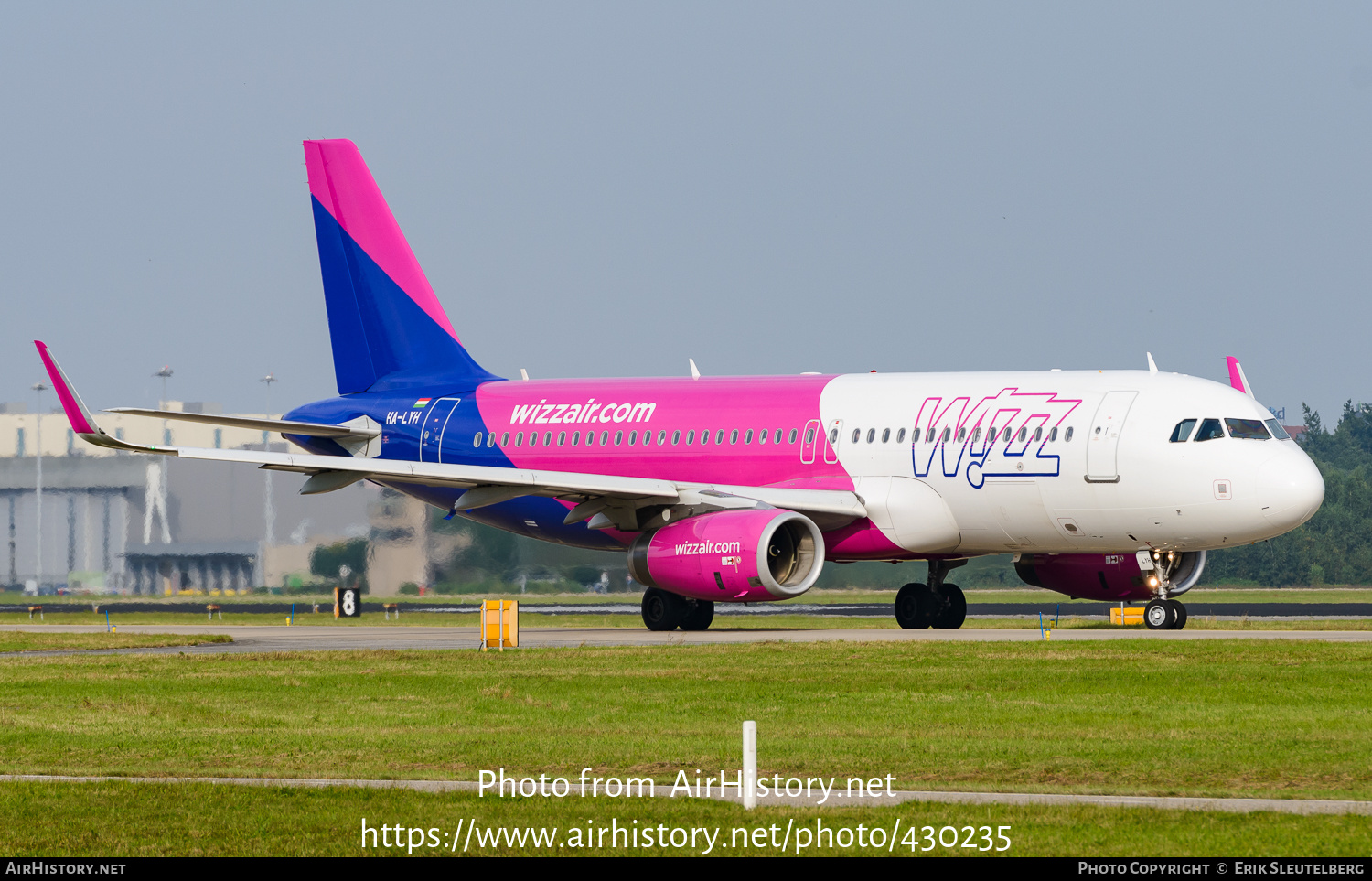 Aircraft Photo of HA-LYH | Airbus A320-232 | Wizz Air | AirHistory.net #430235