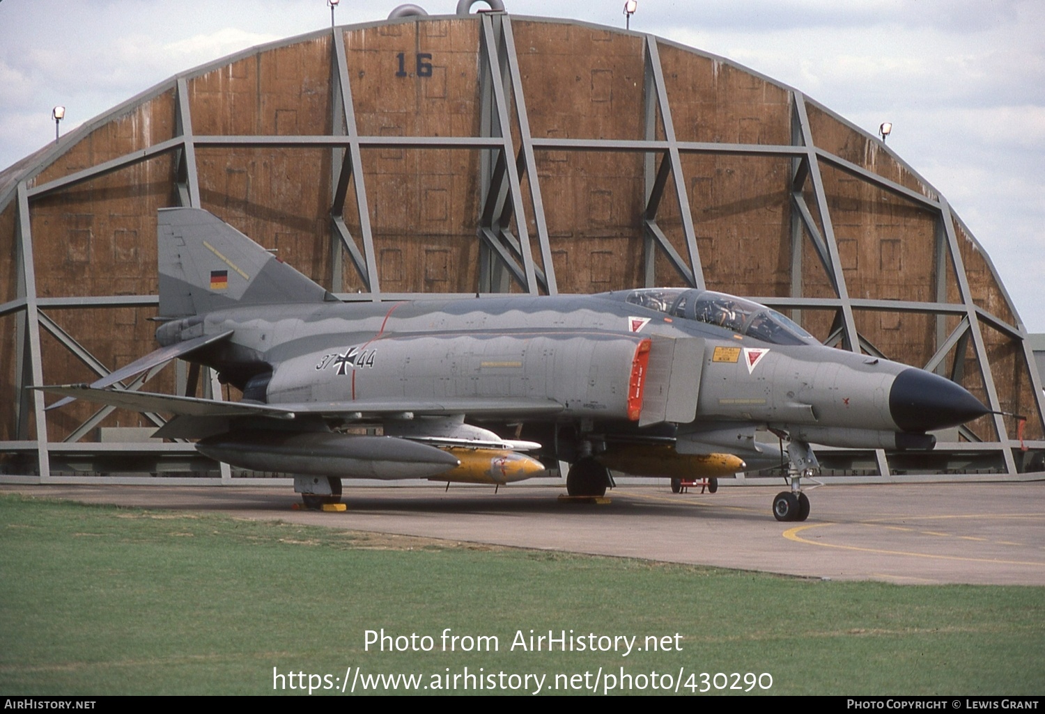 Aircraft Photo of 3744 | McDonnell Douglas F-4F Phantom II | Germany - Air Force | AirHistory.net #430290