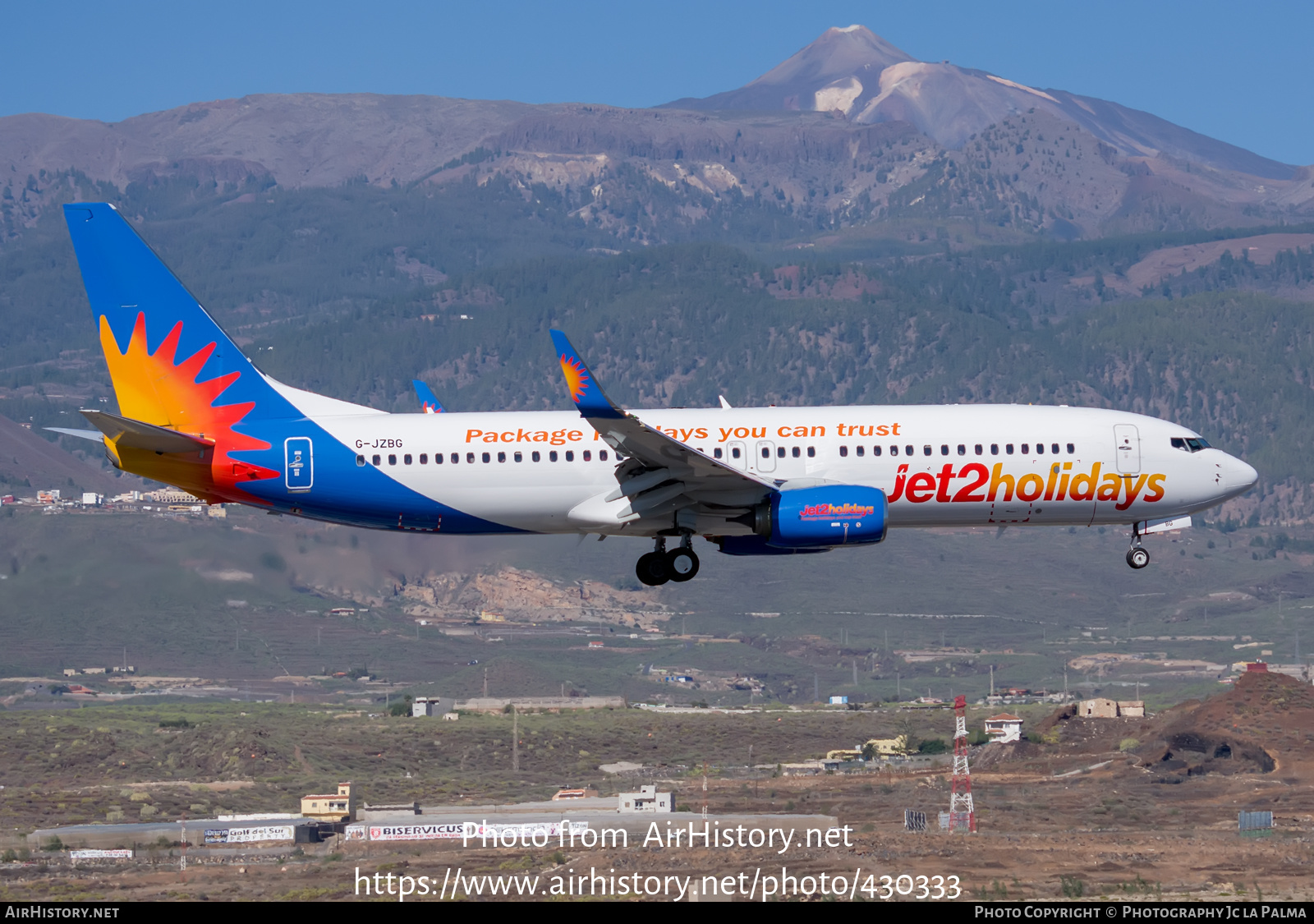 Aircraft Photo of G-JZBG | Boeing 737-800 | Jet2 Holidays | AirHistory.net #430333