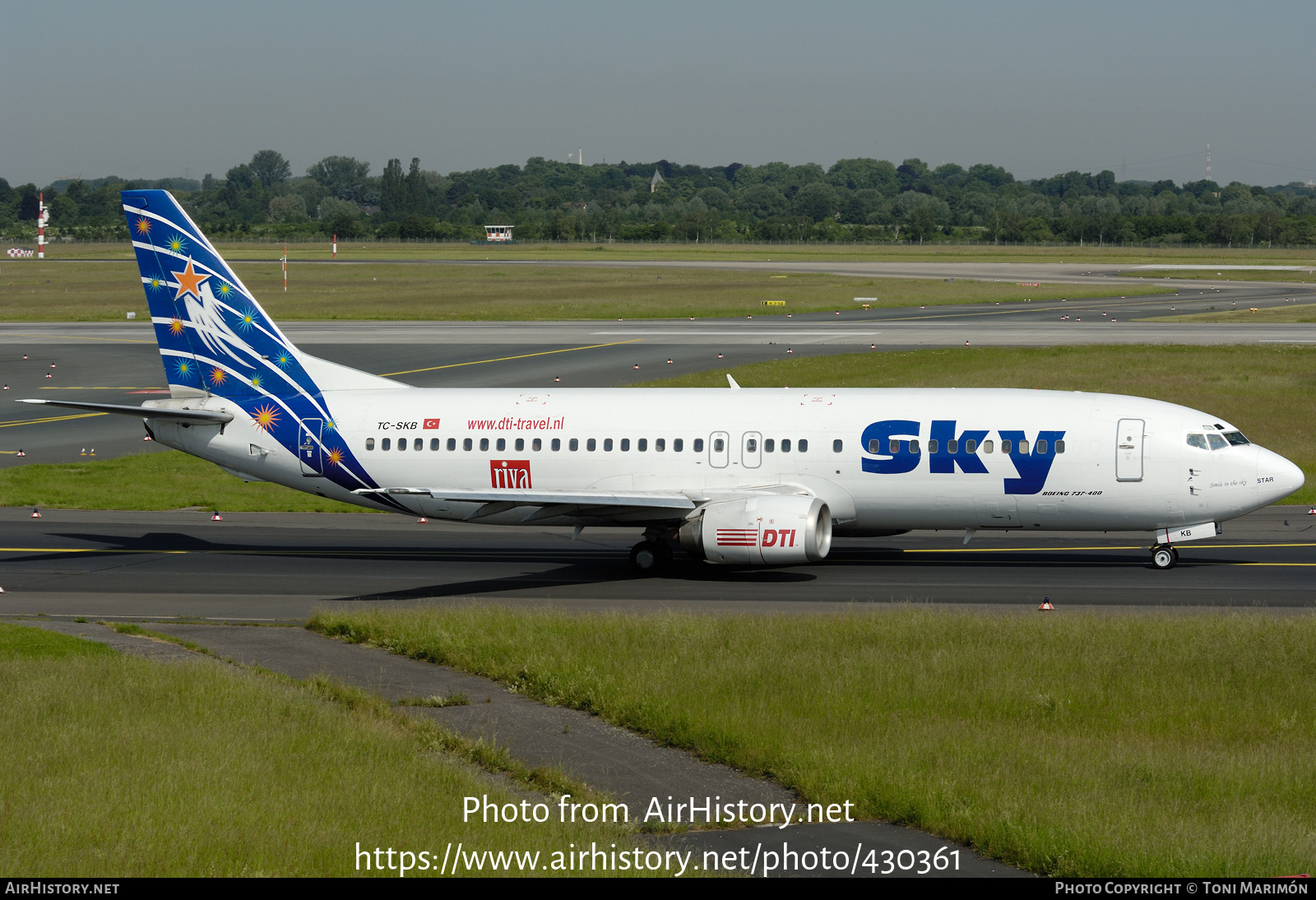 Aircraft Photo of TC-SKB | Boeing 737-430 | Sky Airlines | AirHistory.net #430361