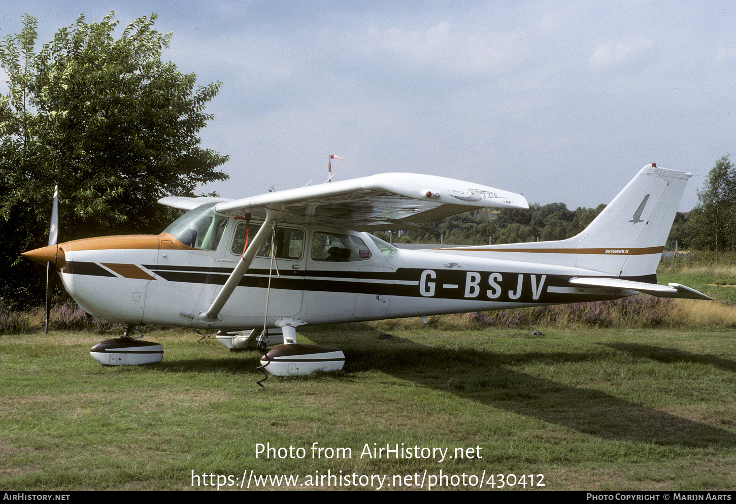 Aircraft Photo of G-BSJV | Cessna 172N Skyhawk II | AirHistory.net #430412