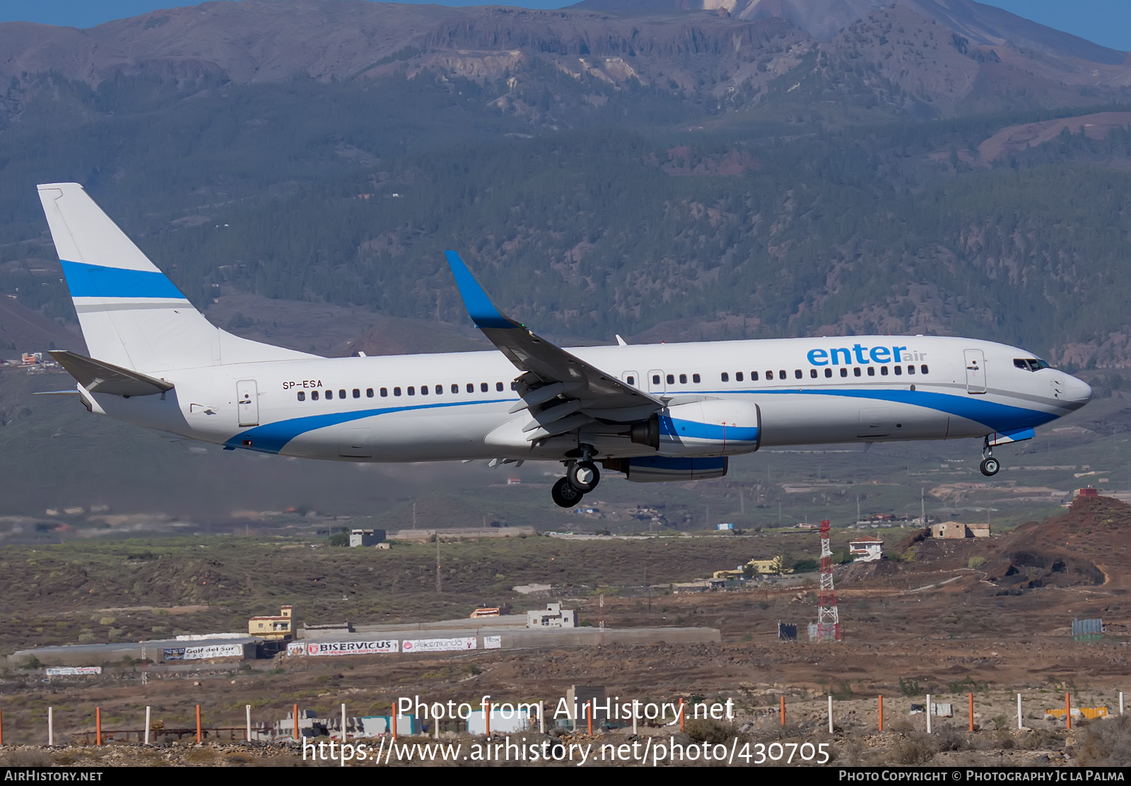 Aircraft Photo of SP-ESA | Boeing 737-8Q8 | Enter Air | AirHistory.net #430705