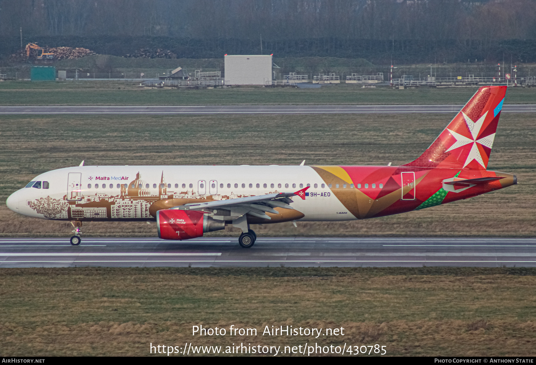 Aircraft Photo of 9H-AEO | Airbus A320-214 | Malta MedAir | AirHistory.net #430785