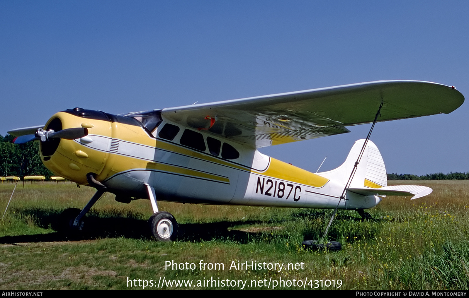 Aircraft Photo of N2187C | Cessna 195A | AirHistory.net #431019