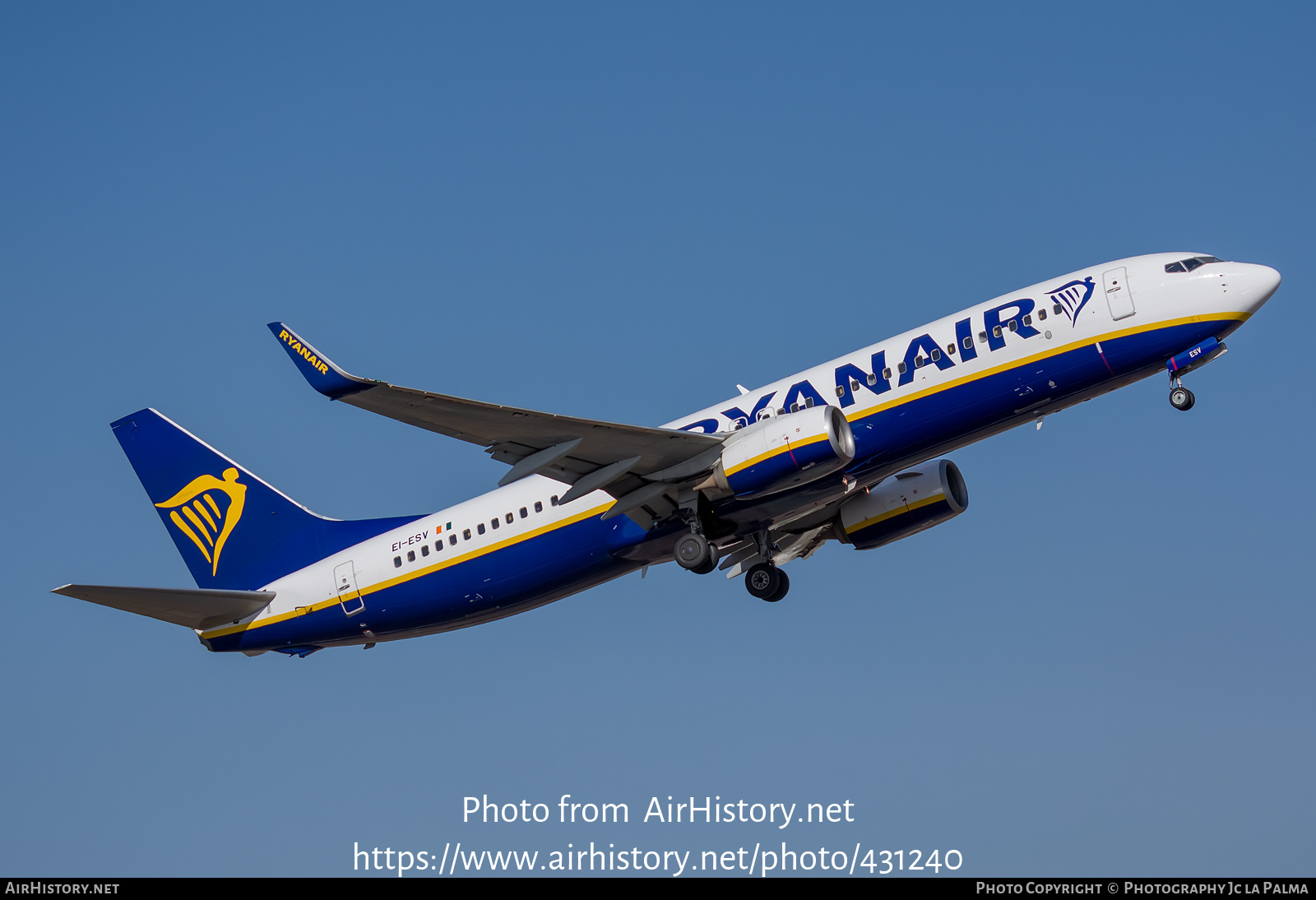 Aircraft Photo of EI-ESV | Boeing 737-8AS | Ryanair | AirHistory.net #431240