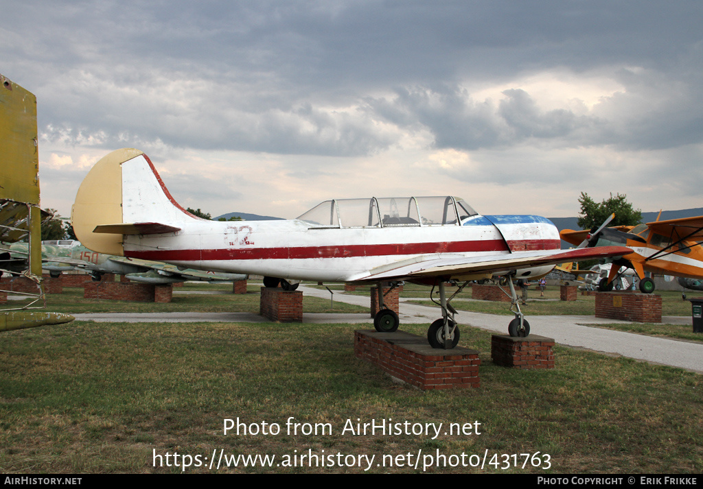 Aircraft Photo of 02 | Yakovlev Yak-52 | Bulgaria - Air Force | AirHistory.net #431763