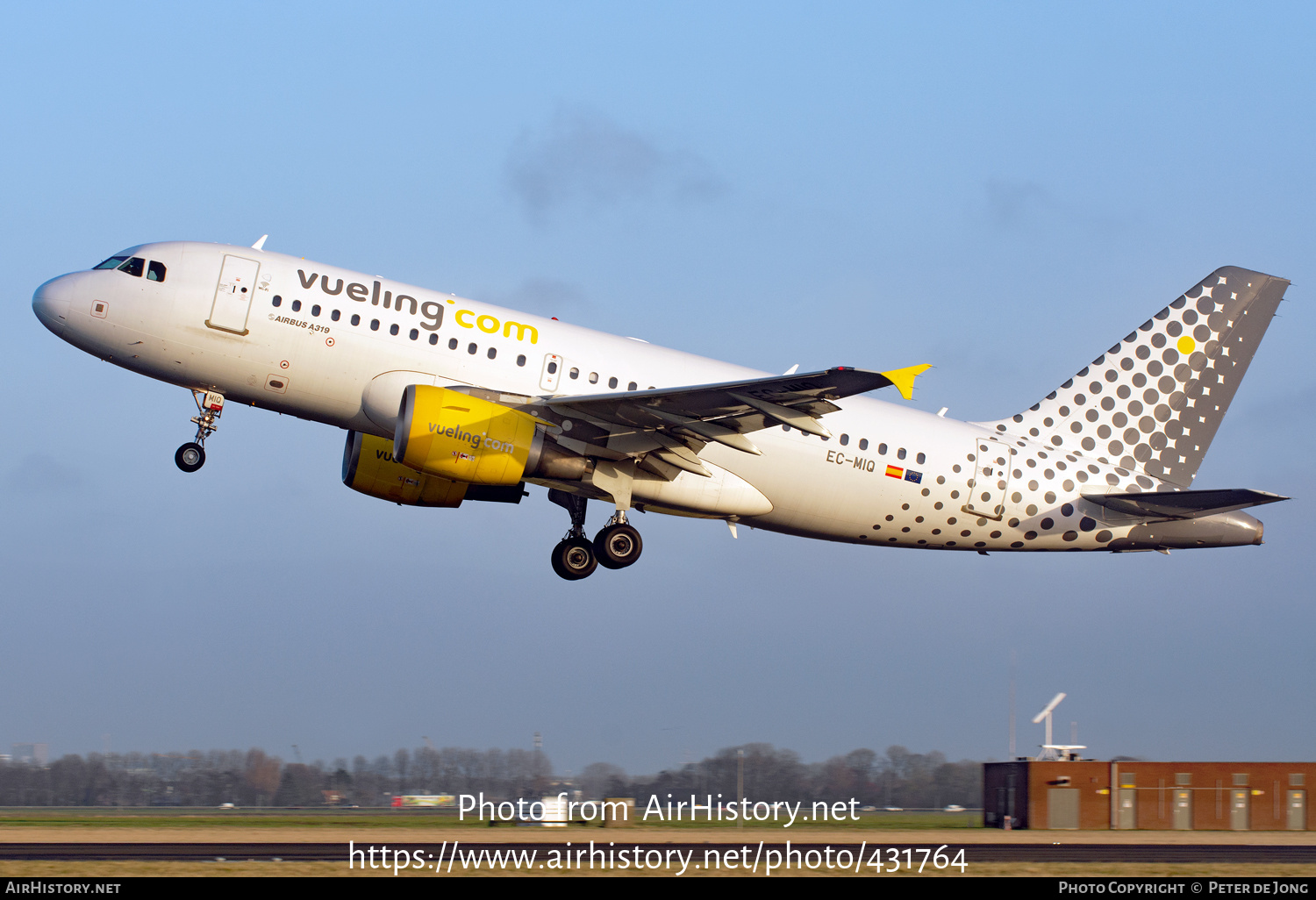 Aircraft Photo of EC-MIQ | Airbus A319-111 | Vueling Airlines | AirHistory.net #431764