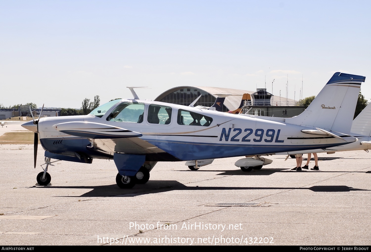 Aircraft Photo of N2299L | Beech F33A Bonanza | AirHistory.net #432202