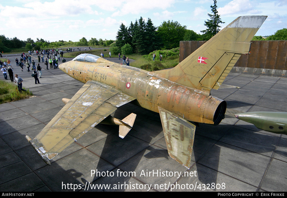 Aircraft Photo of GT-949 | North American TF-100F Super Sabre | Denmark - Air Force | AirHistory.net #432808