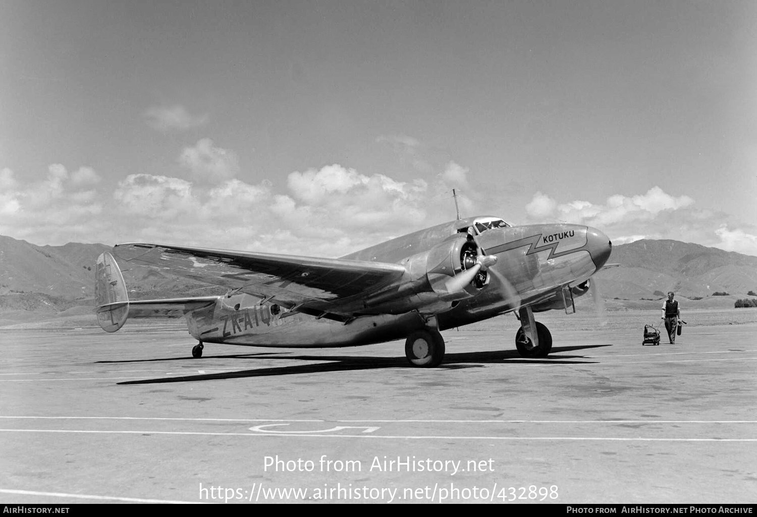 Aircraft Photo of ZK-AIQ | Lockheed C-60A Lodestar | AirHistory.net #432898