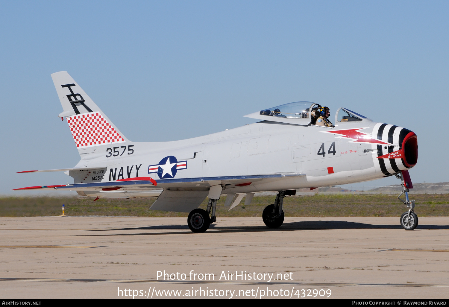 Aircraft Photo of N400FS / 143575 | North American AF-1E Fury | USA ...