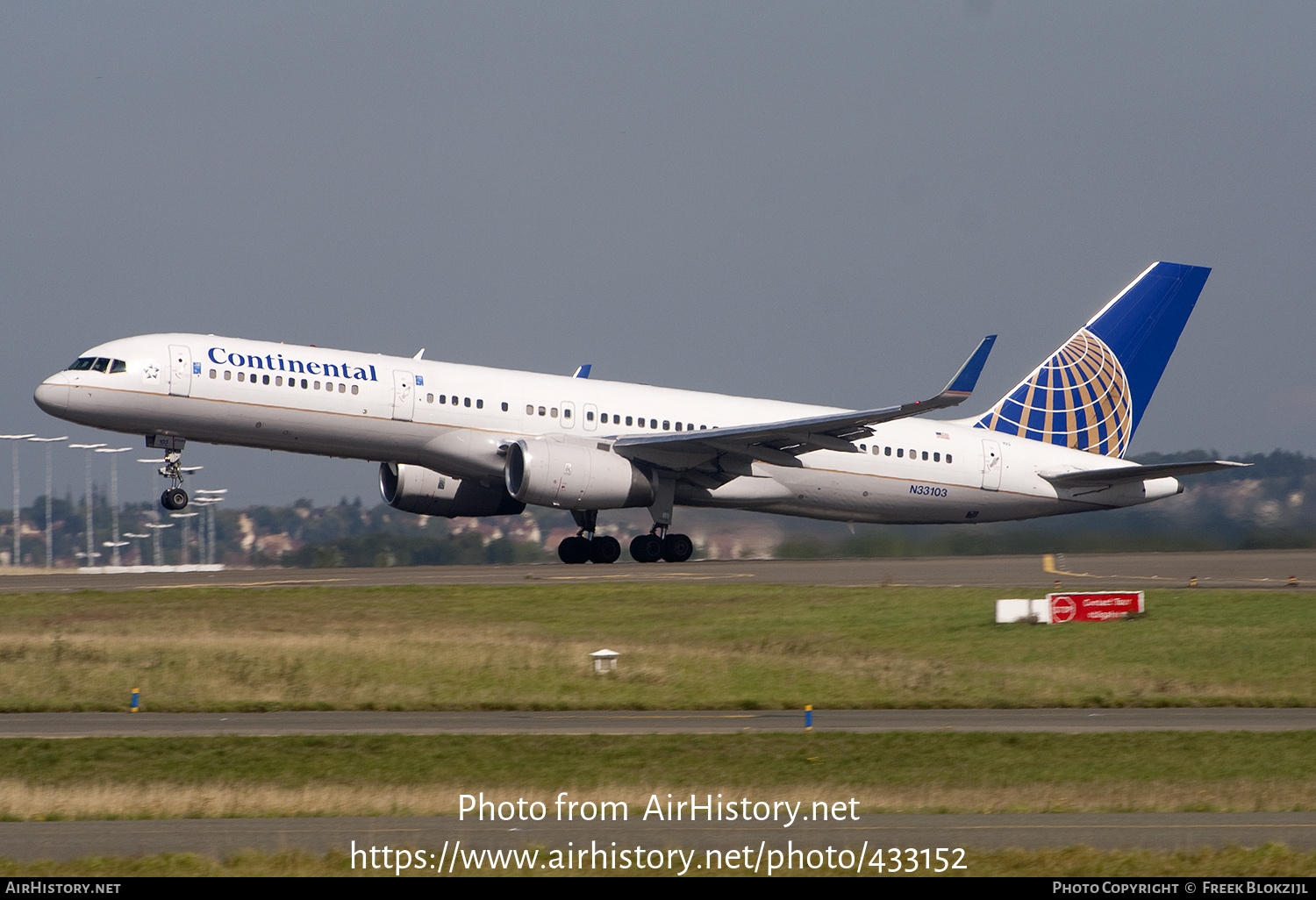 Aircraft Photo of N33103 | Boeing 757-224 | Continental Airlines | AirHistory.net #433152