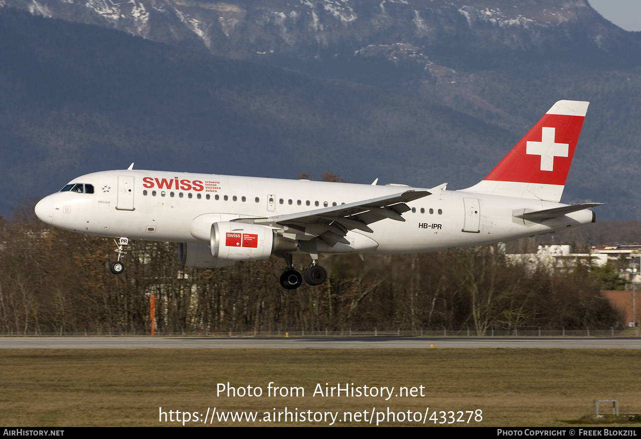 Aircraft Photo of HB-IPR | Airbus A319-112 | Swiss International Air Lines | AirHistory.net #433278