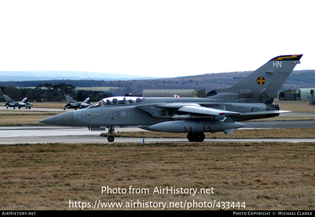 Aircraft Photo of ZE200 | Panavia Tornado F3 | UK - Air Force | AirHistory.net #433444