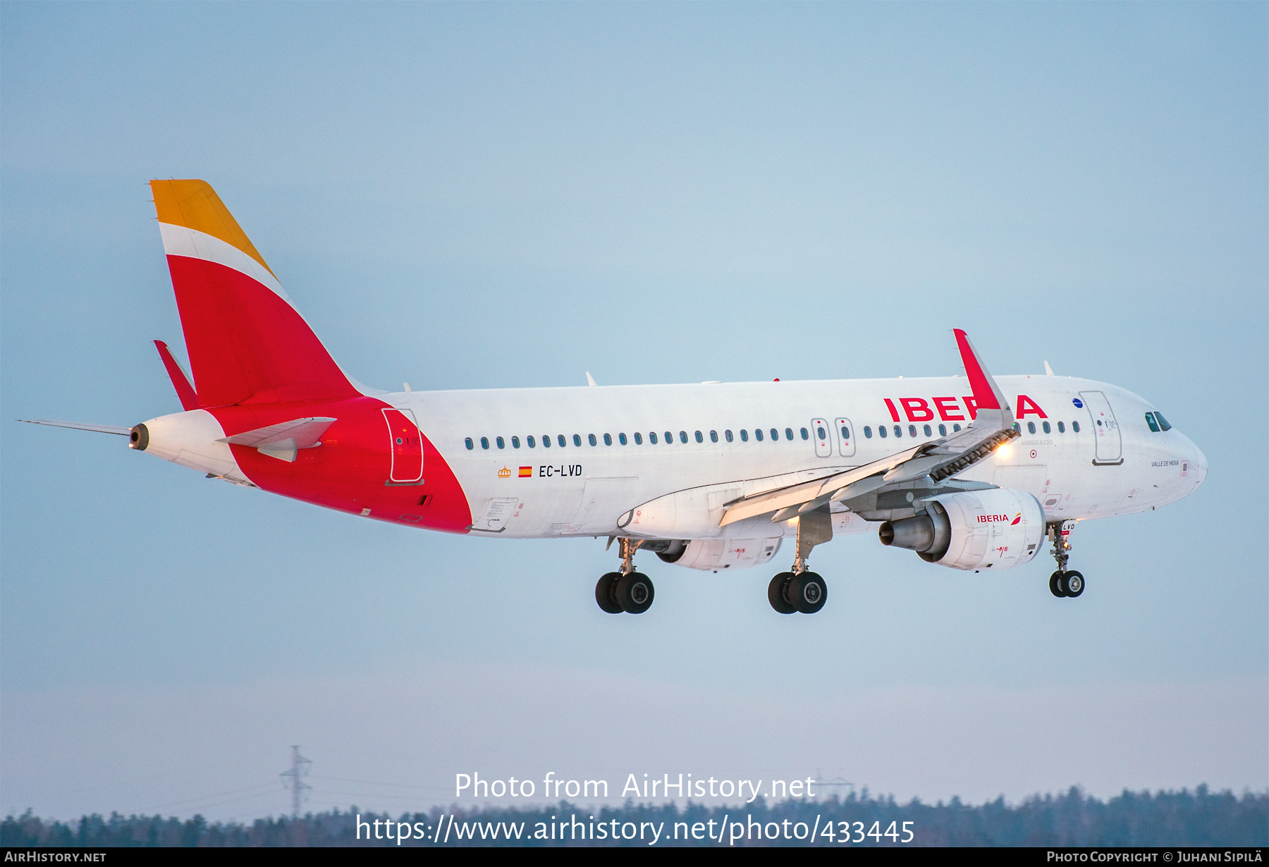 Aircraft Photo of EC-LVD | Airbus A320-216 | Iberia | AirHistory.net #433445