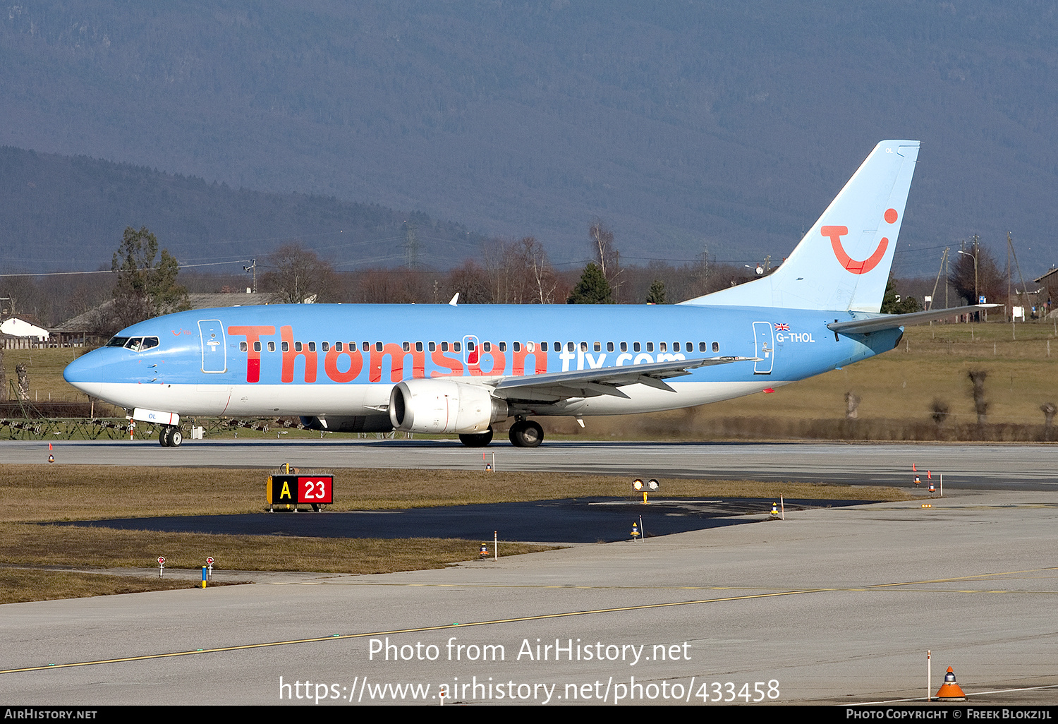 Aircraft Photo of G-THOL | Boeing 737-36N | Thomsonfly | AirHistory.net #433458