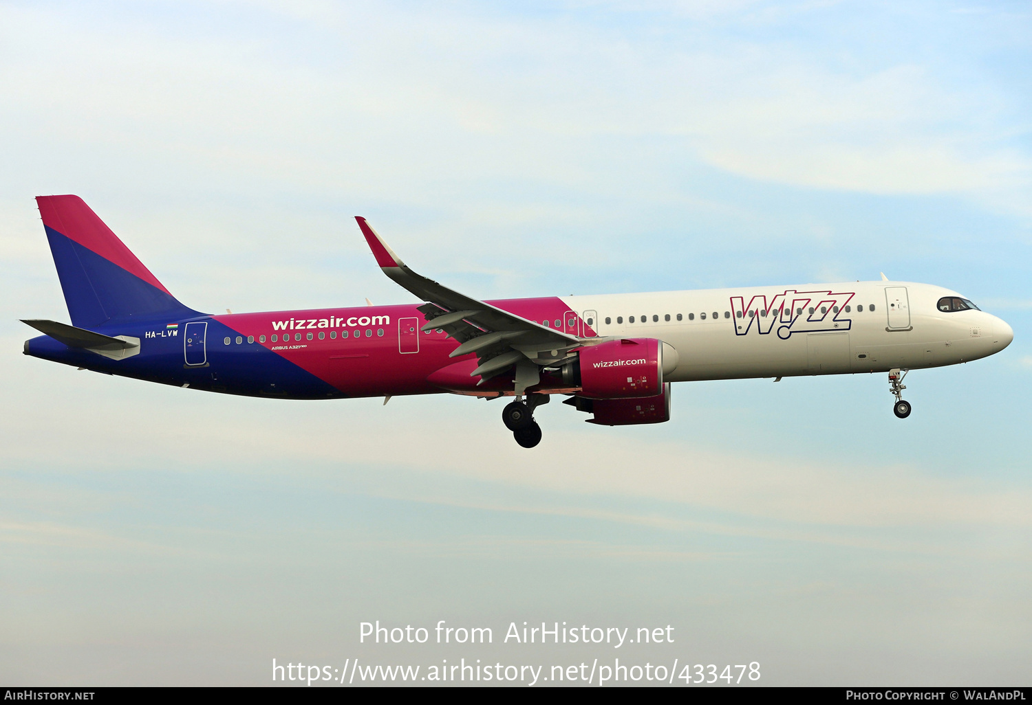 Aircraft Photo of HA-LVW | Airbus A321-271NX | Wizz Air | AirHistory.net #433478