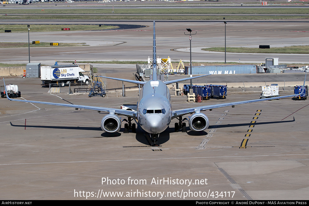 Aircraft Photo of N988NN | Boeing 737-823 | American Airlines | AirHistory.net #434117