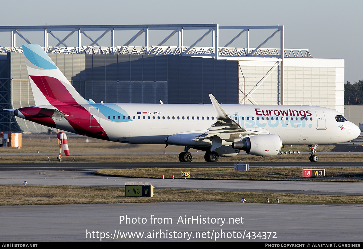 Aircraft Photo of D-AIUY | Airbus A320-214 | Eurowings Discover | AirHistory.net #434372