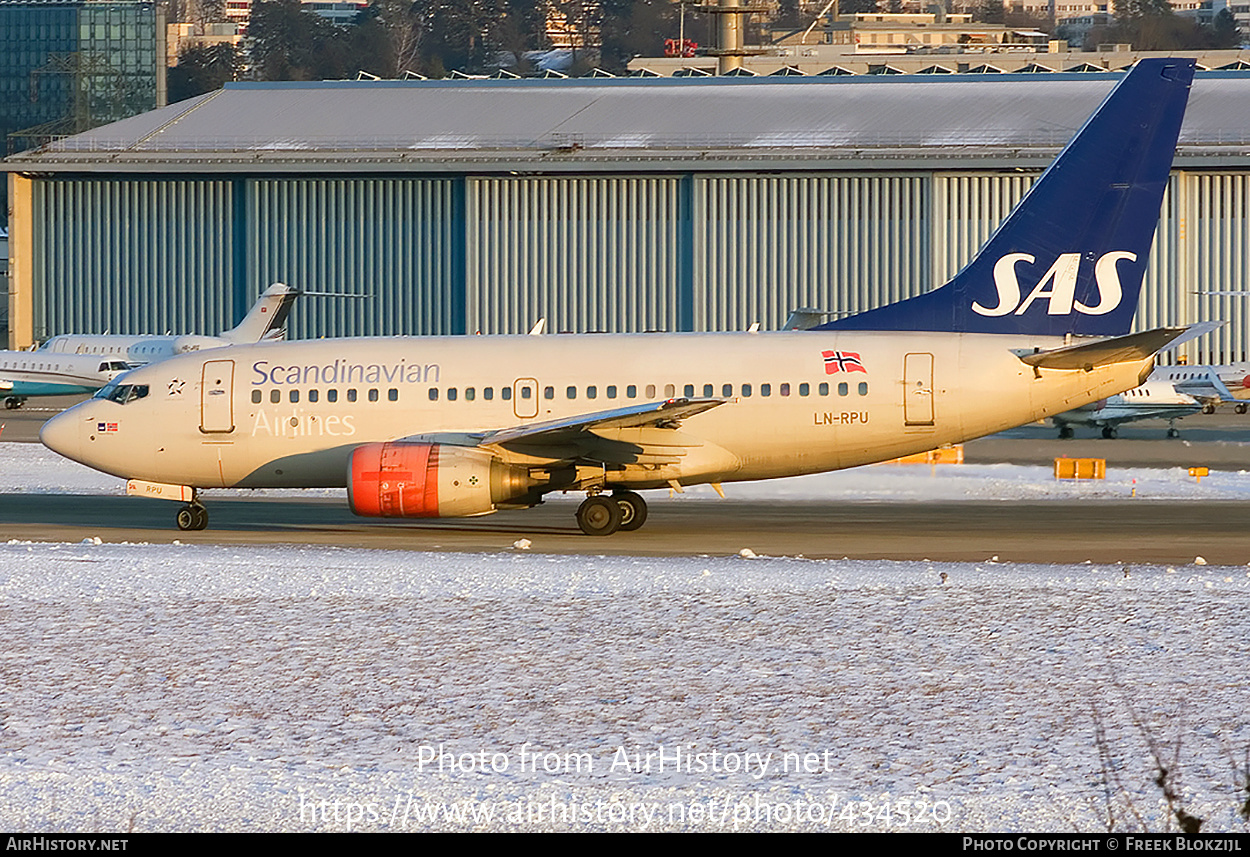 Aircraft Photo of LN-RPU | Boeing 737-683 | Scandinavian Airlines - SAS | AirHistory.net #434520