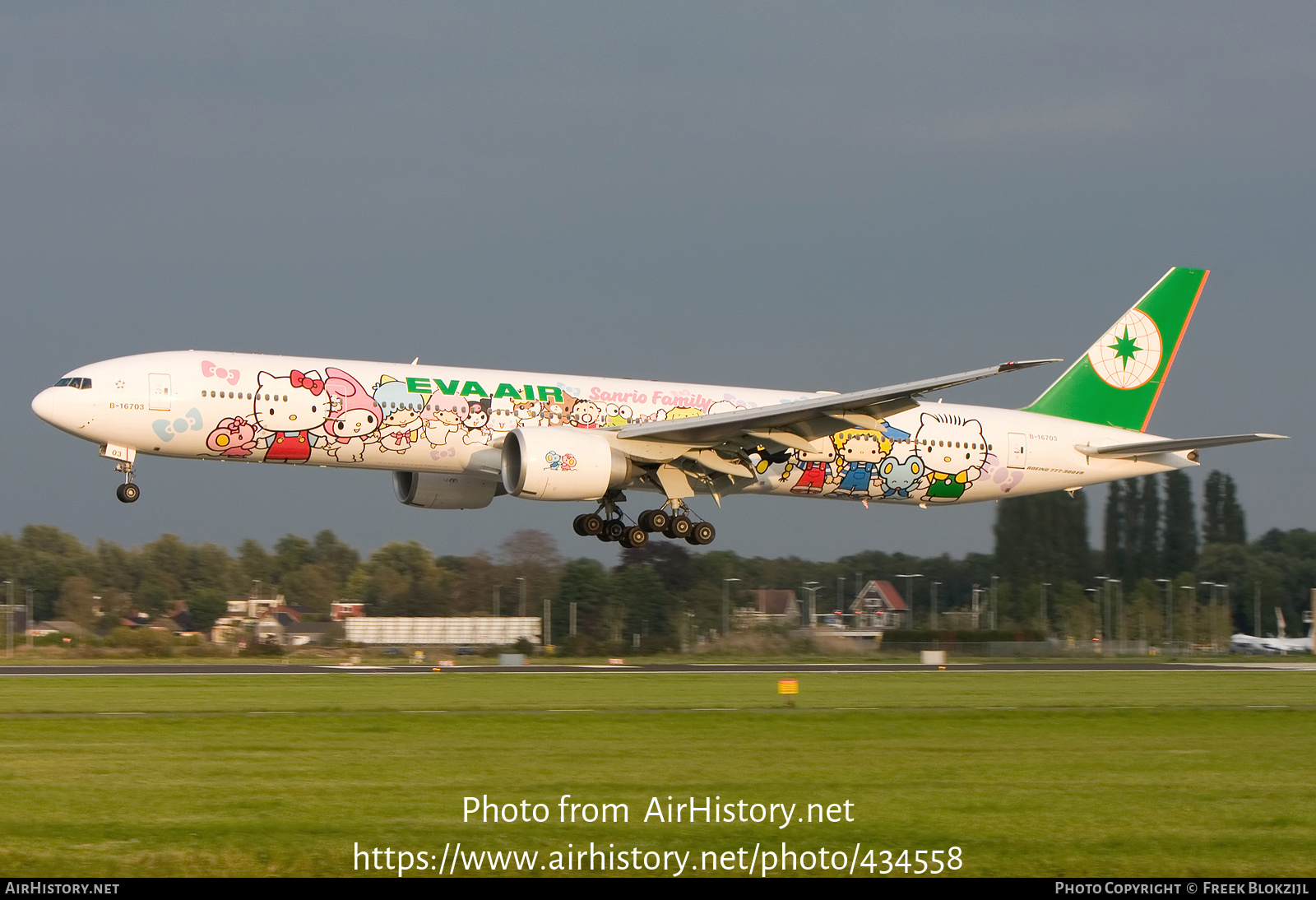 Aircraft Photo of B-16703 | Boeing 777-35E/ER | EVA Air | AirHistory.net #434558