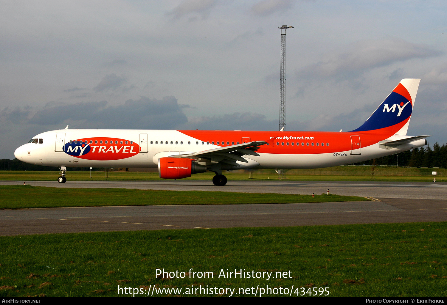 Aircraft Photo of OY-VKA | Airbus A321-211 | MyTravel Airways | AirHistory.net #434595