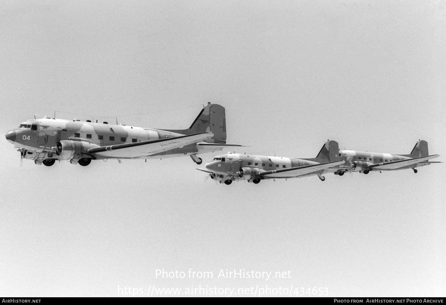 Aircraft Photo of 04 / 4X-FNL | Douglas C-47A Skytrain | Israel - Air Force | AirHistory.net #434653