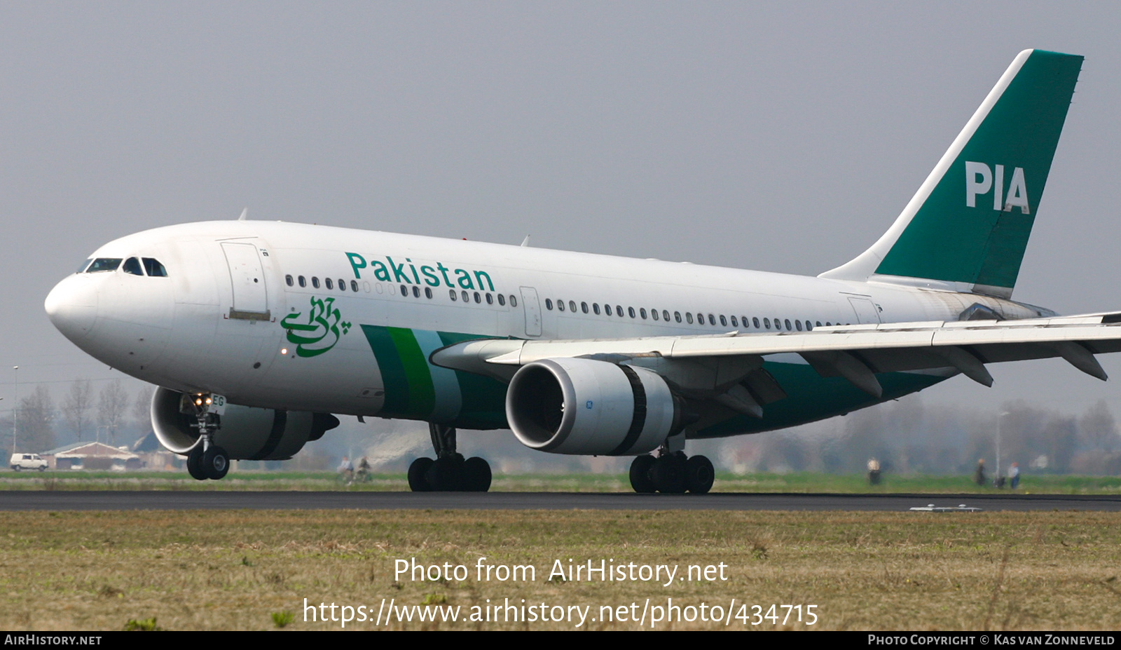 Aircraft Photo of AP-BEG | Airbus A310-308 | Pakistan International Airlines - PIA | AirHistory.net #434715