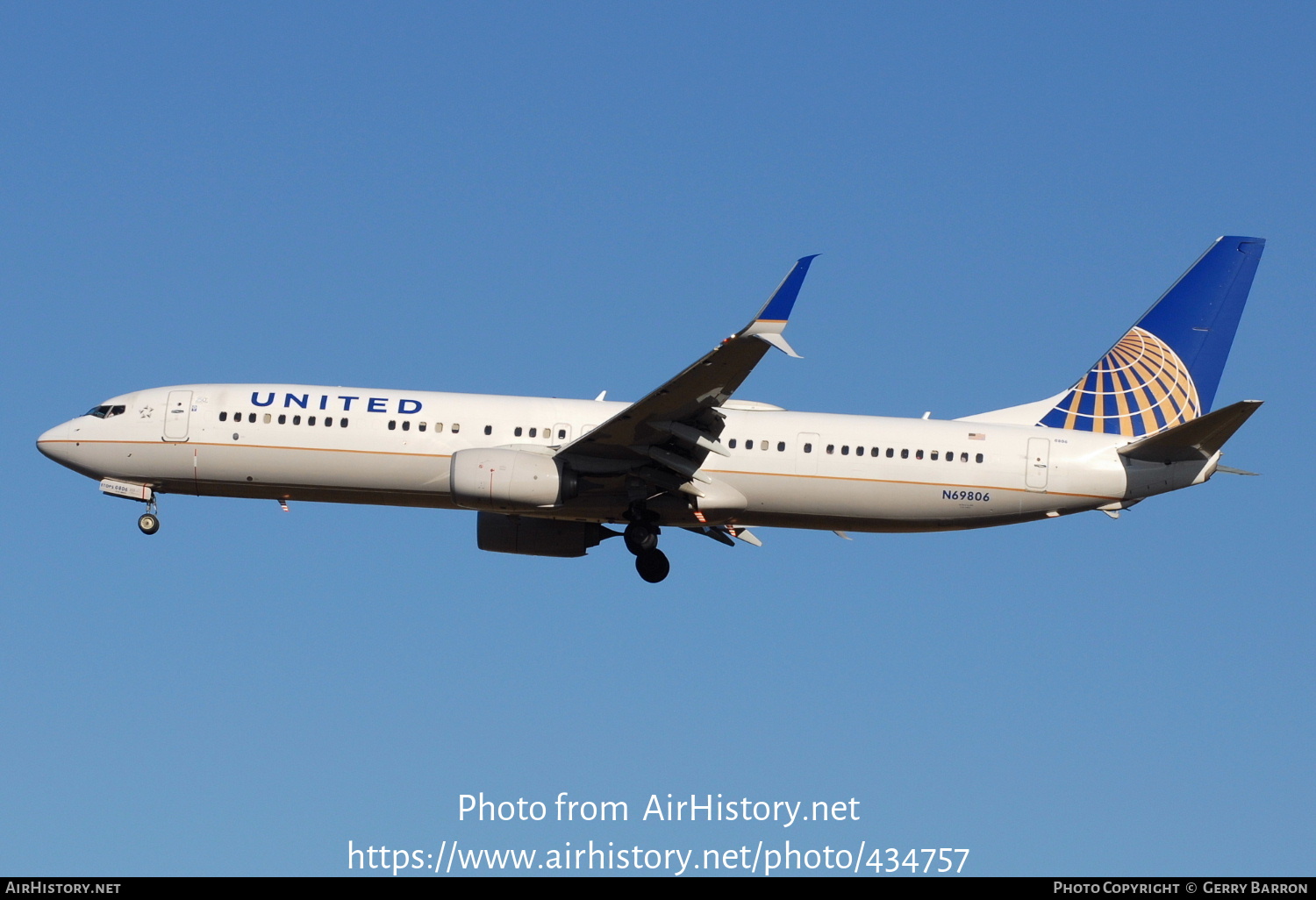 Aircraft Photo of N69806 | Boeing 737-924/ER | United Airlines | AirHistory.net #434757