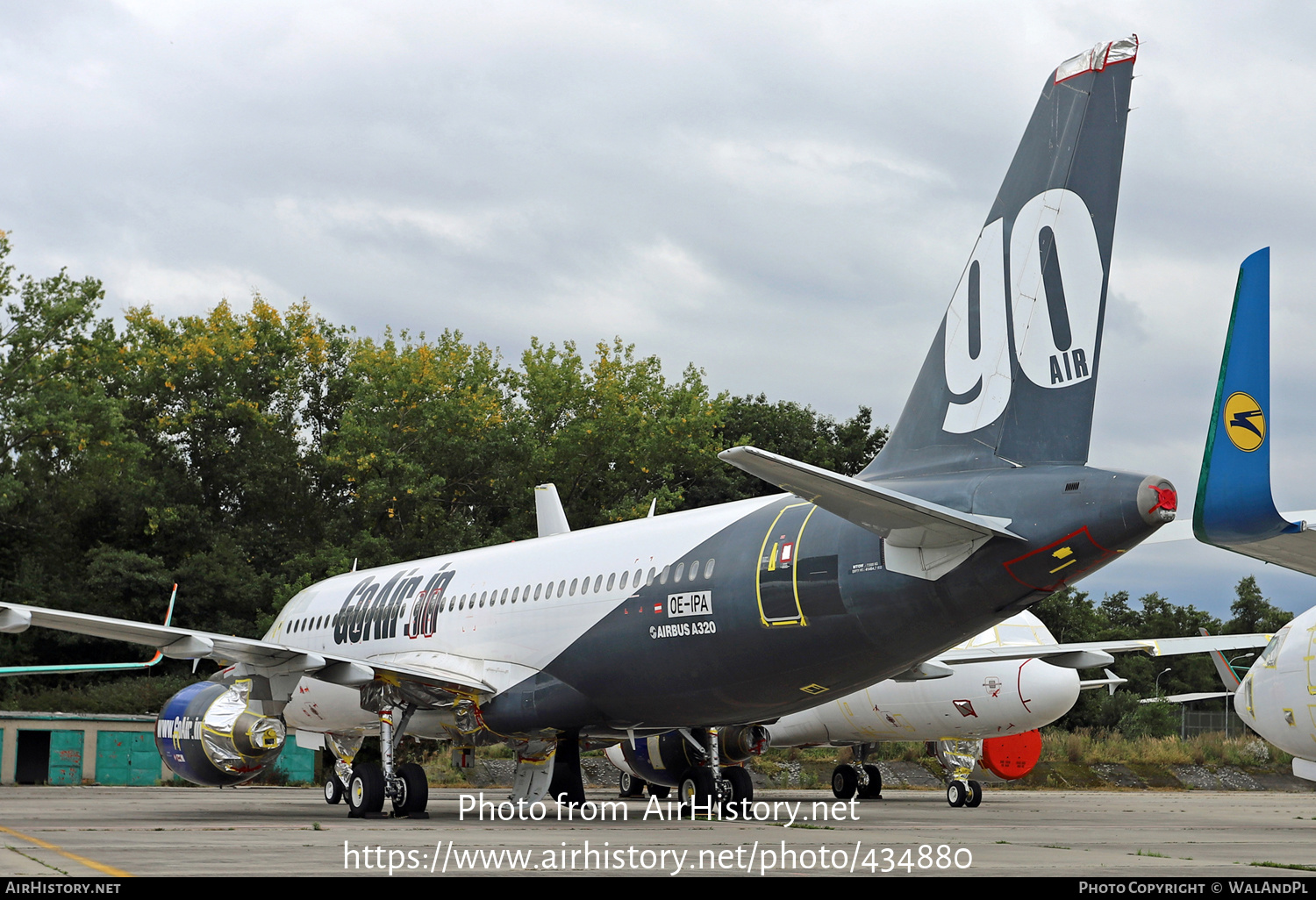 Aircraft Photo of OE-IPA | Airbus A320-214 | GoAir | AirHistory.net #434880