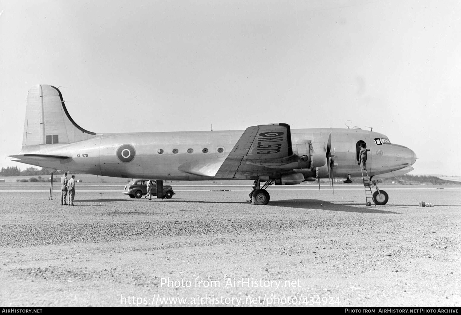 Aircraft Photo of KL979 | Douglas C-54D Skymaster | UK - Air Force | AirHistory.net #434924