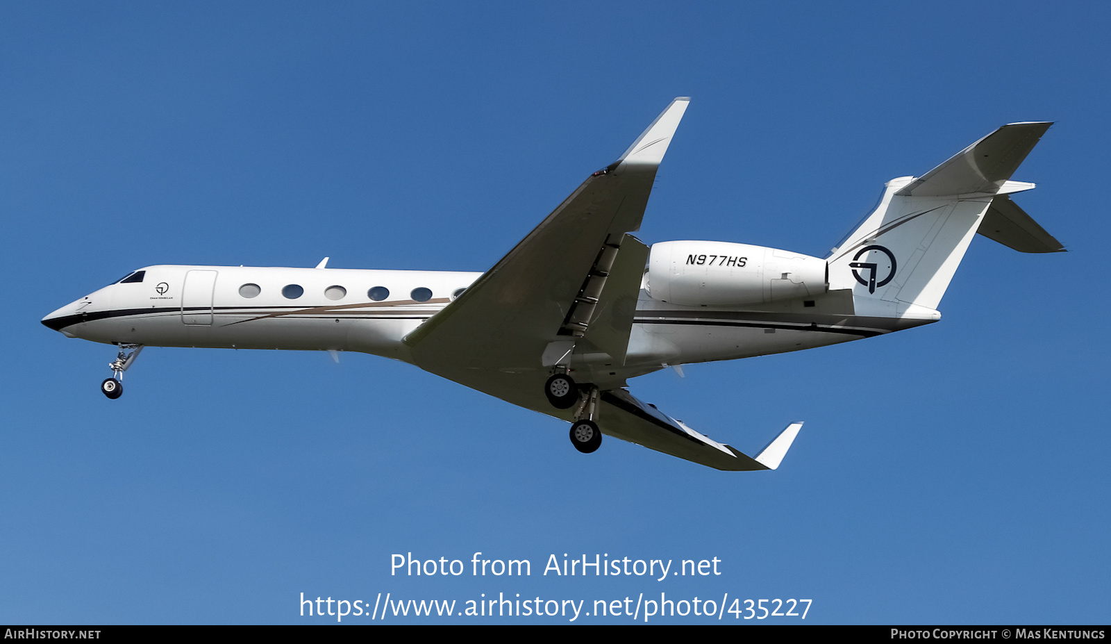 Aircraft Photo of N977HS | Gulfstream Aerospace G-V-SP Gulfstream G550 | Enam Sembilan Group | AirHistory.net #435227