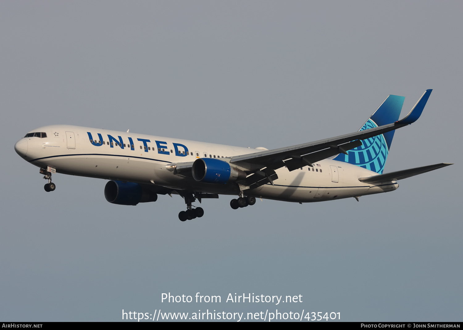 Aircraft Photo of N666UA | Boeing 767-322/ER | United Airlines | AirHistory.net #435401