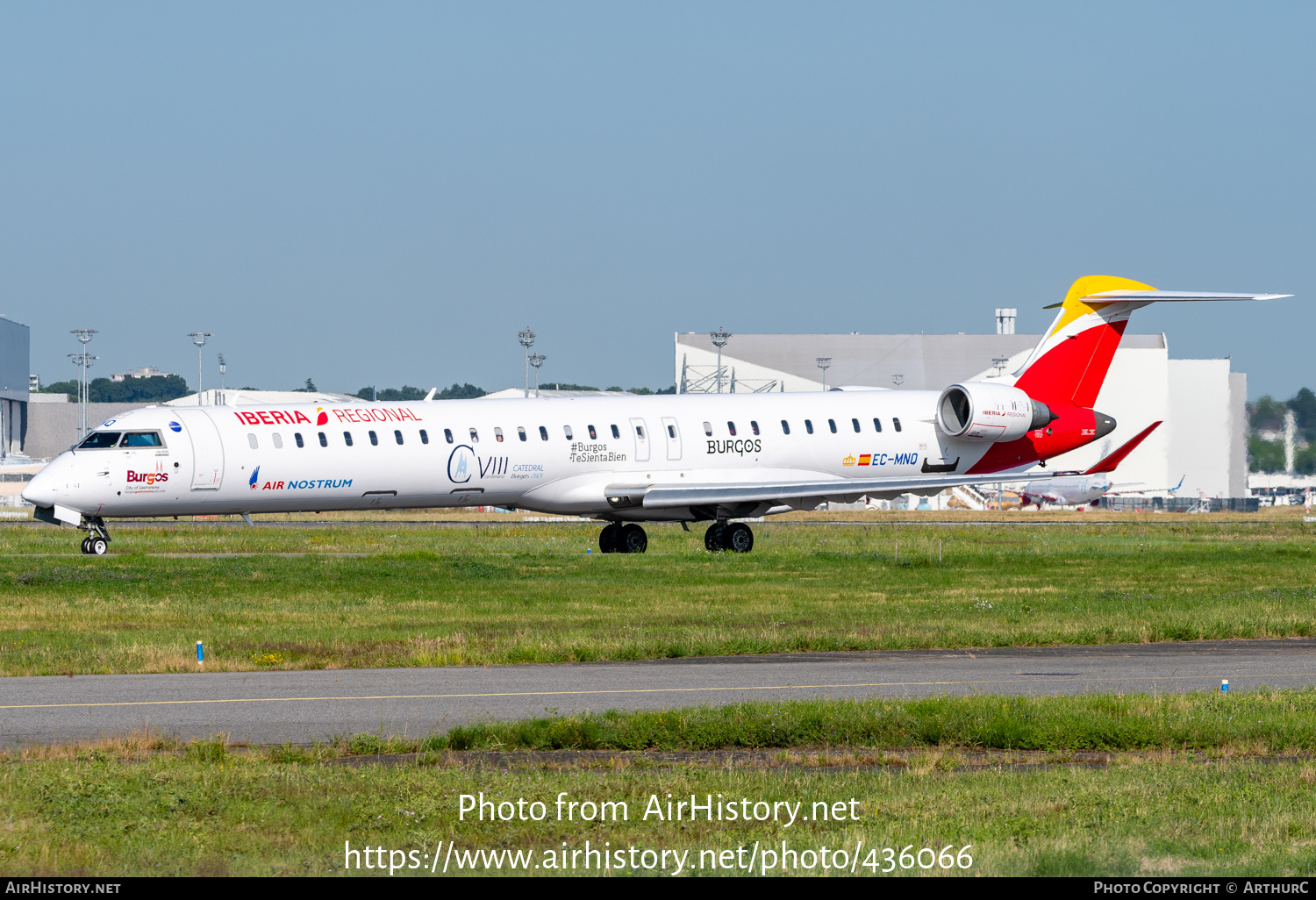 Aircraft Photo of EC-MNQ | Bombardier CRJ-1000 (CL-600-2E25) | Iberia Regional | AirHistory.net #436066