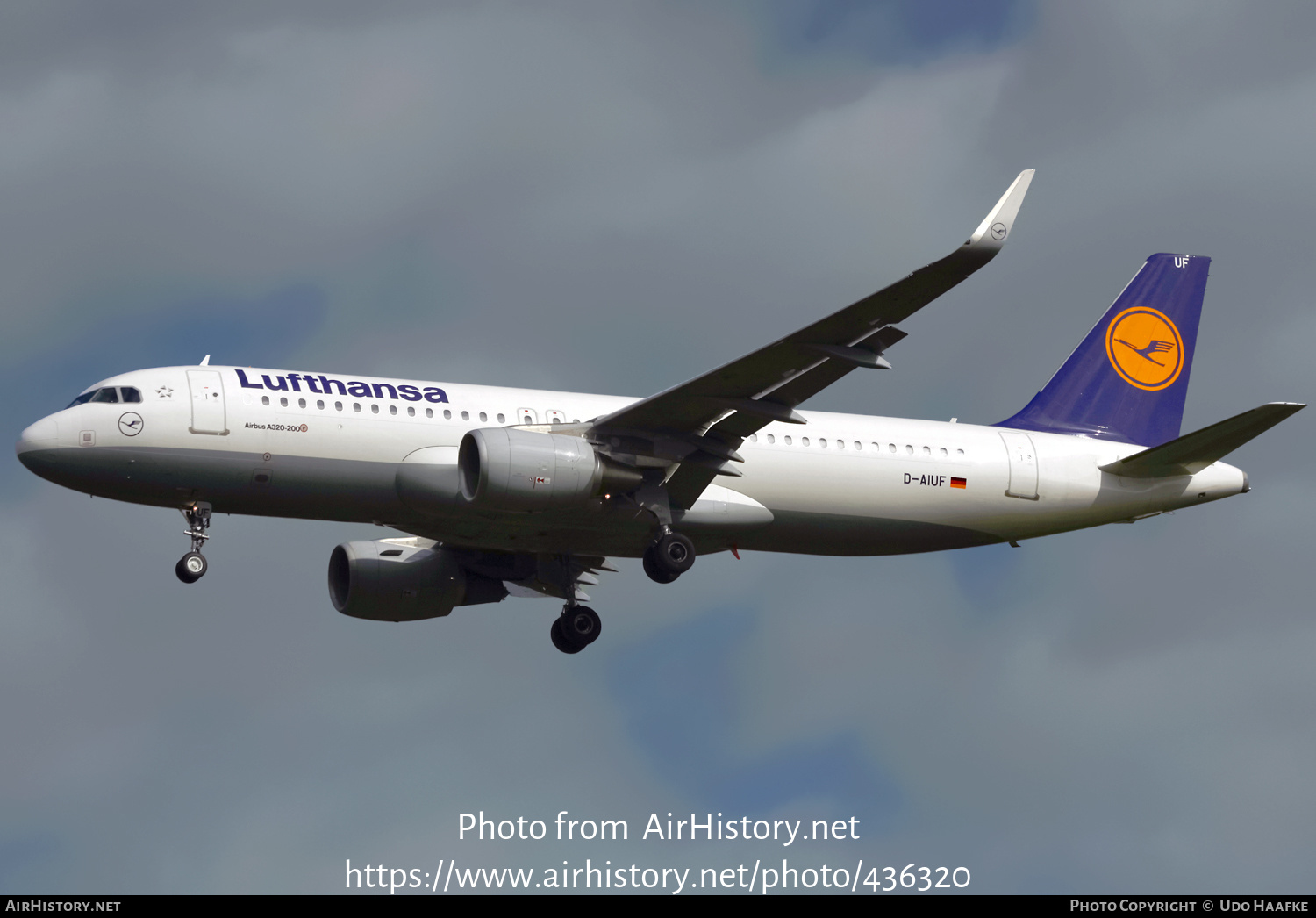 Aircraft Photo of D-AIUF | Airbus A320-214 | Lufthansa | AirHistory.net #436320