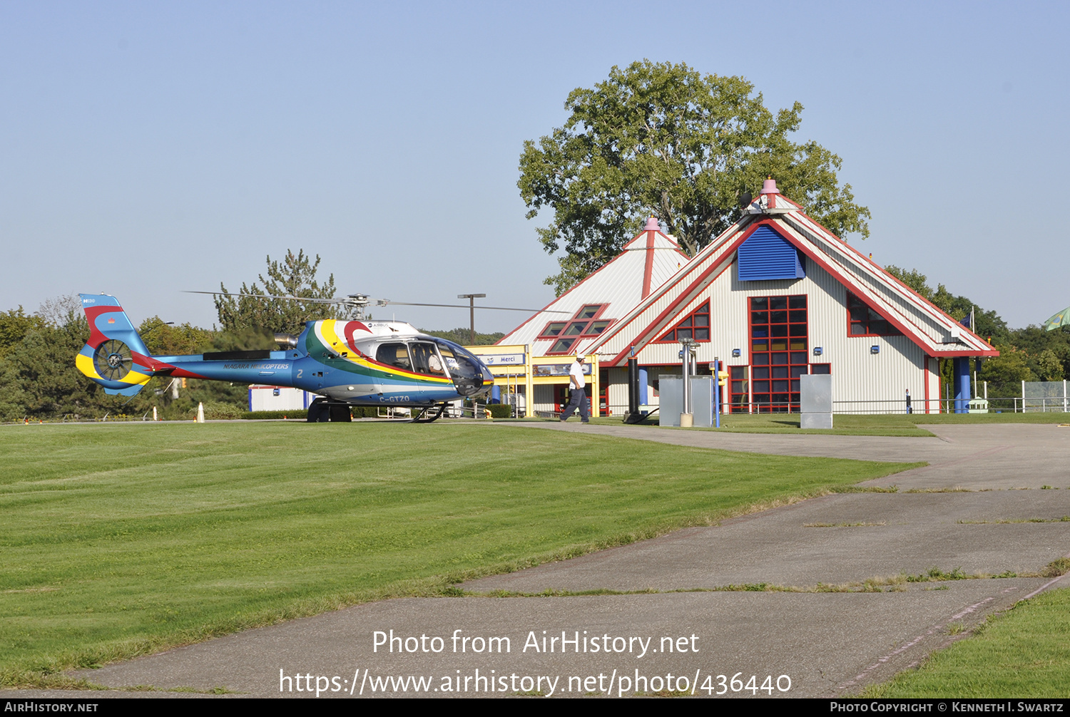 Airport photo of Niagara Falls - Heliport (CPQ3) in Ontario, Canada | AirHistory.net #436440