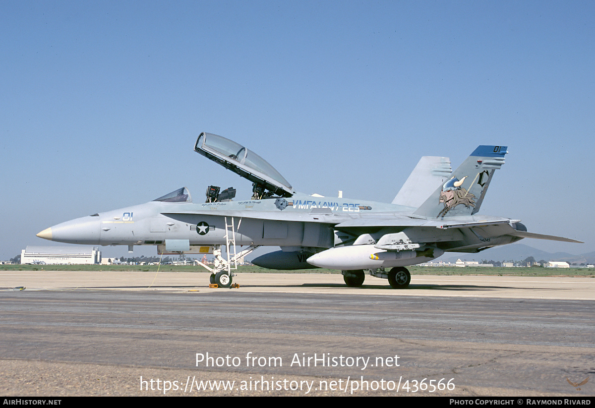 Aircraft Photo of 164245 | McDonnell Douglas F/A-18D Hornet | USA - Marines | AirHistory.net #436566