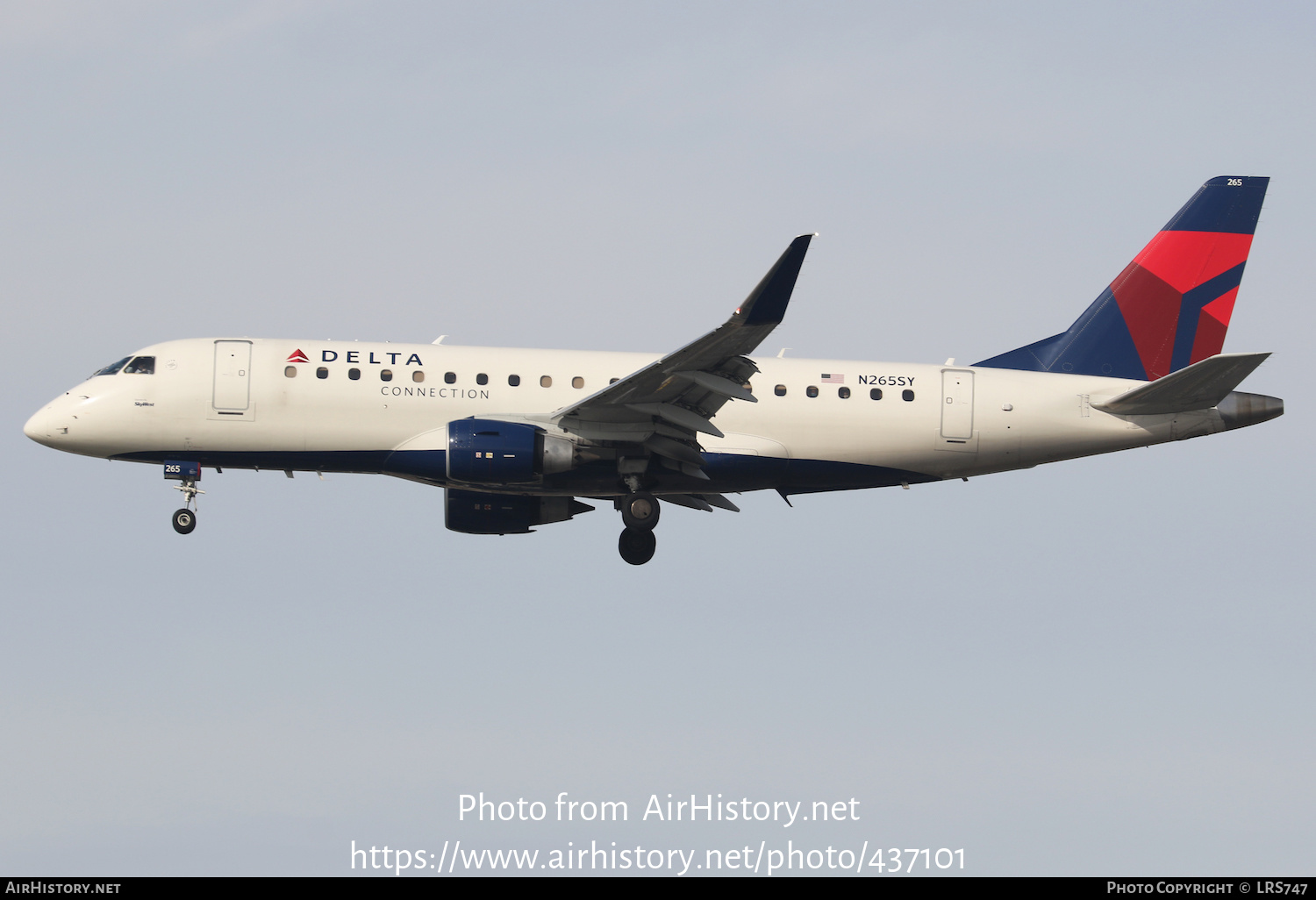 Aircraft Photo of N265SY | Embraer 175LL (ERJ-170-200LL) | Delta Connection | AirHistory.net #437101