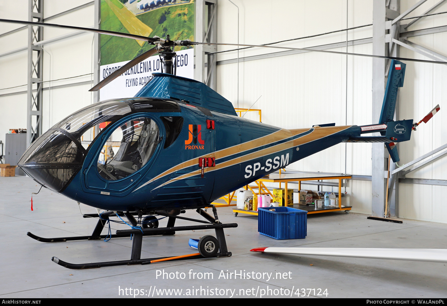 Aircraft Photo of SP-SSM | Schweizer 269D 333 | Pronar | AirHistory.net #437124