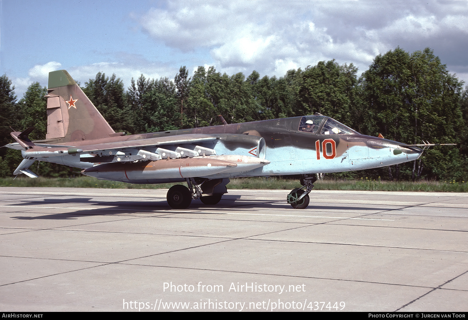 Aircraft Photo of 10 red | Sukhoi Su-25 | Russia - Air Force | AirHistory.net #437449