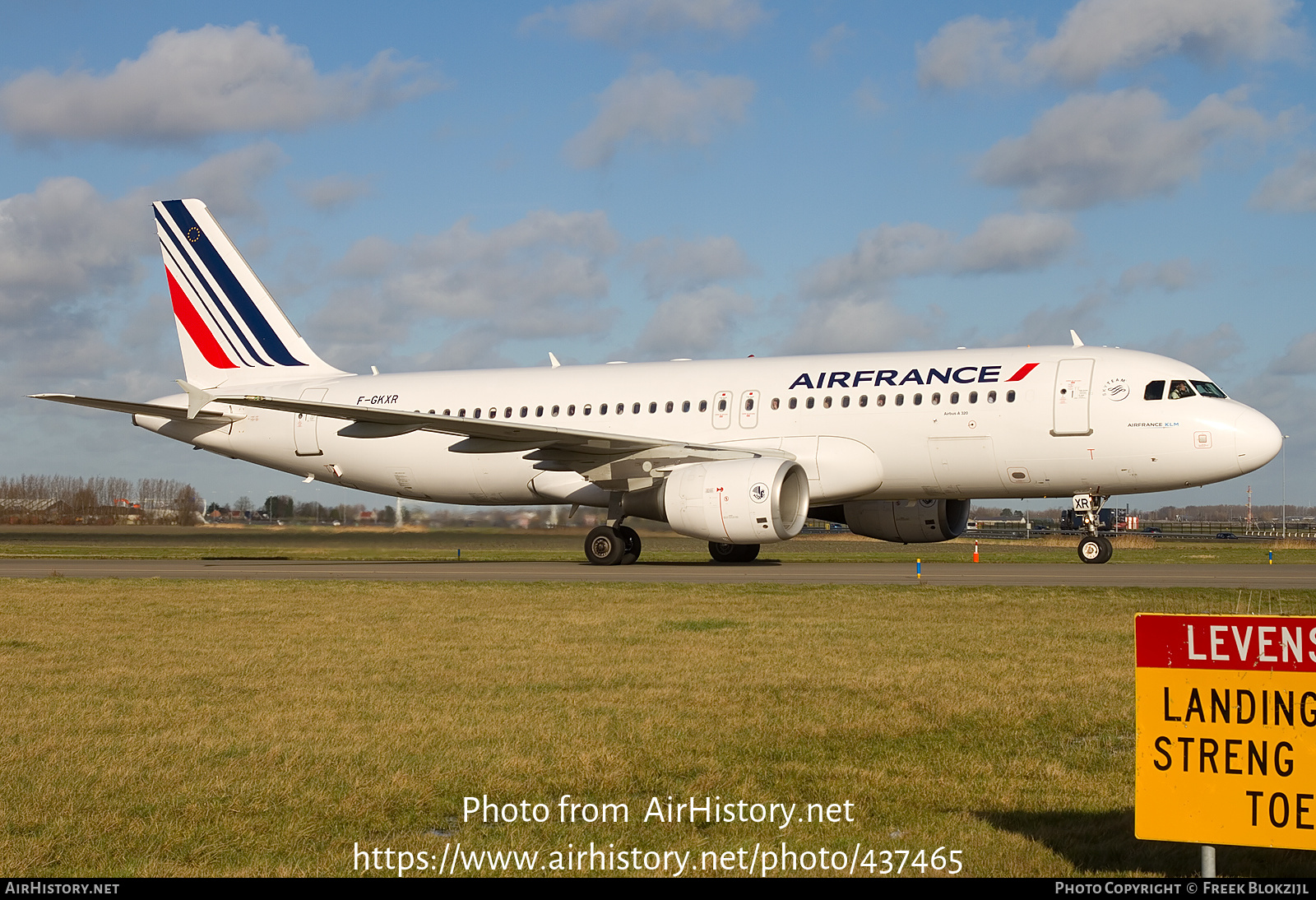 Aircraft Photo of F-GKXR | Airbus A320-214 | Air France | AirHistory.net #437465