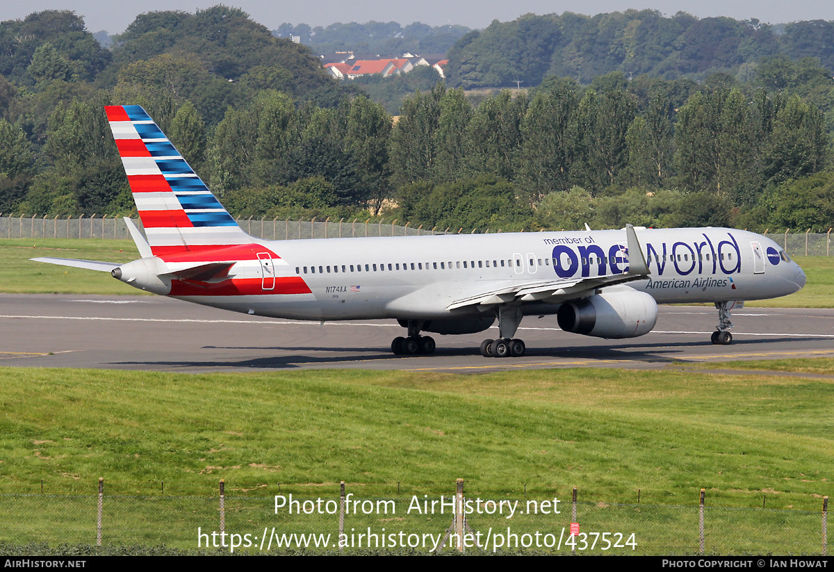 Aircraft Photo of N174AA | Boeing 757-223 | American Airlines | AirHistory.net #437524