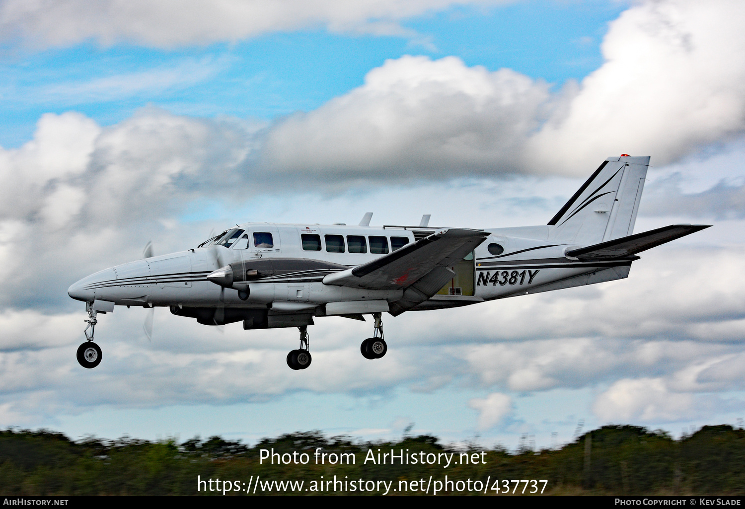 Aircraft Photo of N4381Y | Beech 99 | AirHistory.net #437737