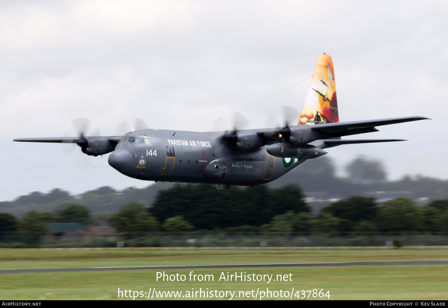 Aircraft Photo of 64144 | Lockheed L-100 Hercules (382B) | Pakistan - Air Force | AirHistory.net #437864