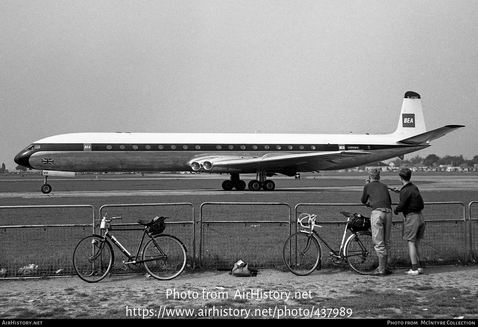 Aircraft Photo of G-APMB | De Havilland D.H. 106 Comet 4B | BEA - British European Airways | AirHistory.net #437989