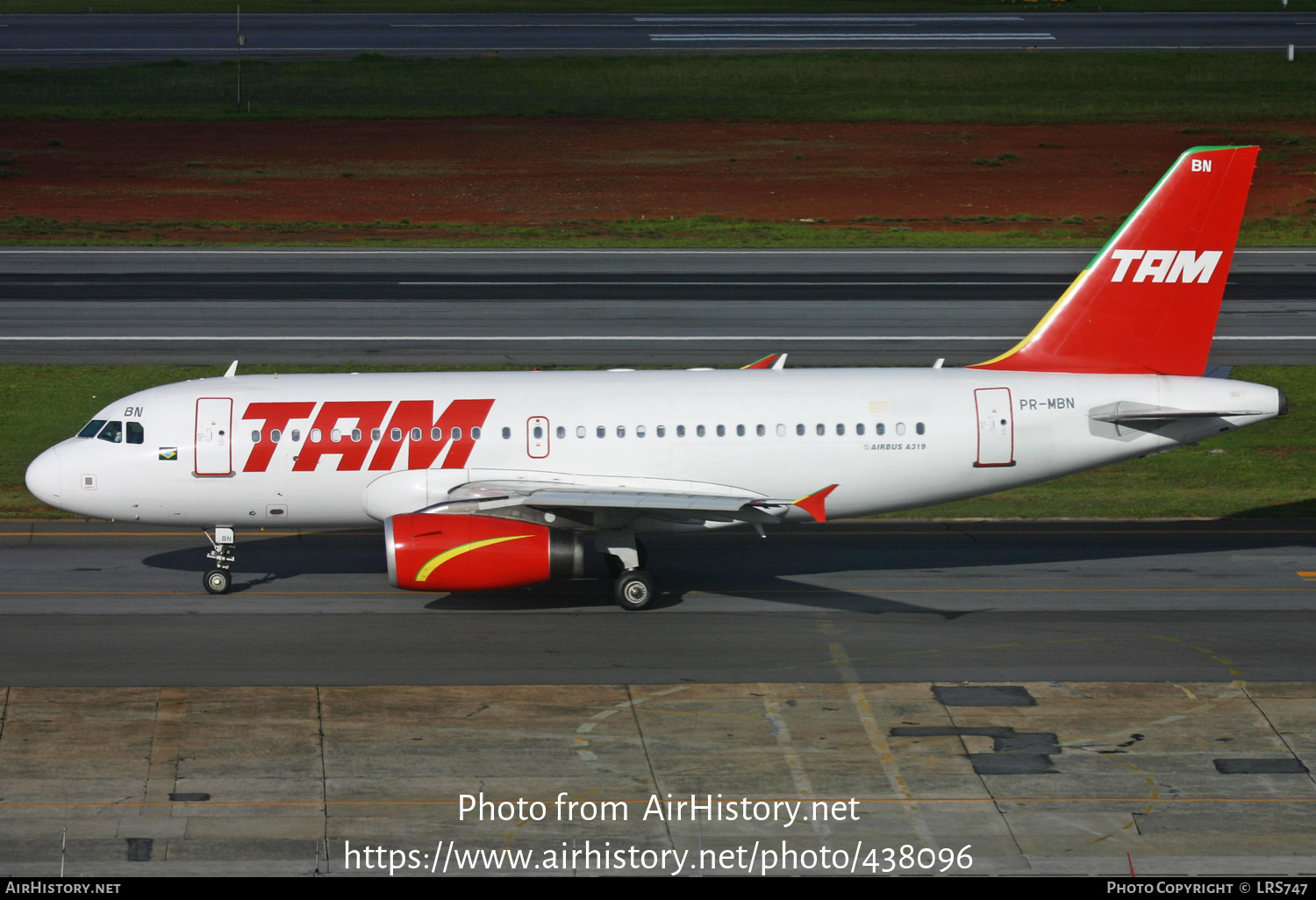 Aircraft Photo of PR-MBN | Airbus A319-132 | TAM Linhas Aéreas | AirHistory.net #438096