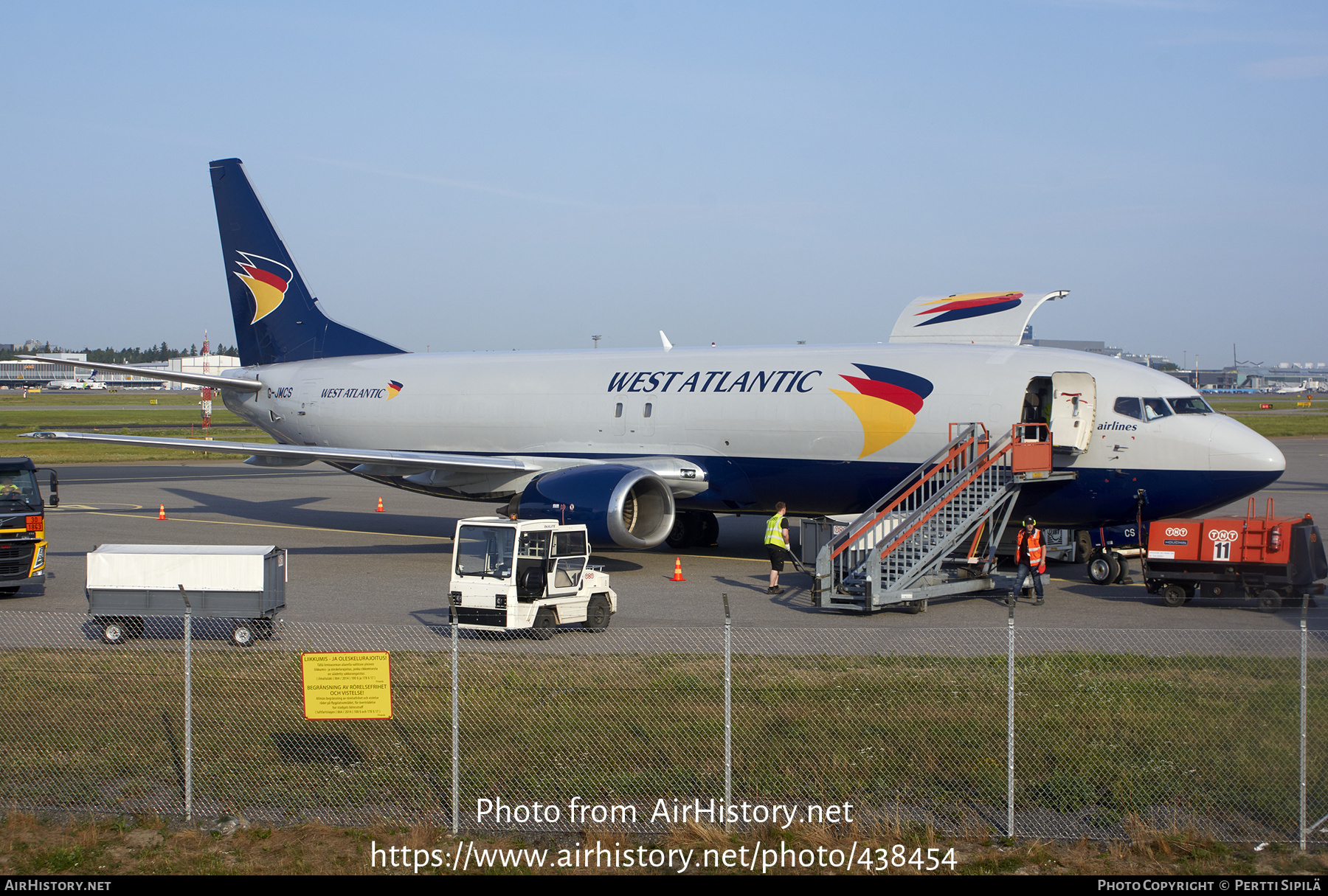 Aircraft Photo of G-JMCS | Boeing 737-4Y0(SF) | West Atlantic Cargo Airlines | AirHistory.net #438454