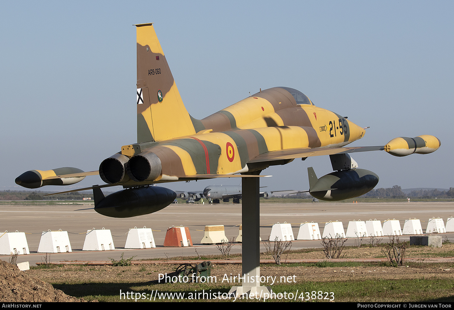 Aircraft Photo of AR.09-060 | Northrop SRF-5A Freedom Fighter | Spain - Air Force | AirHistory.net #438823