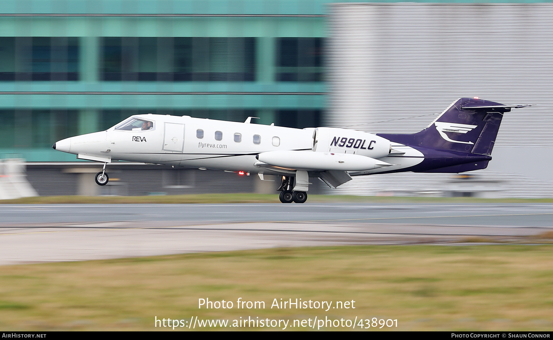 Aircraft Photo of N990LC | Gates Learjet 35A | REVA | AirHistory.net #438901